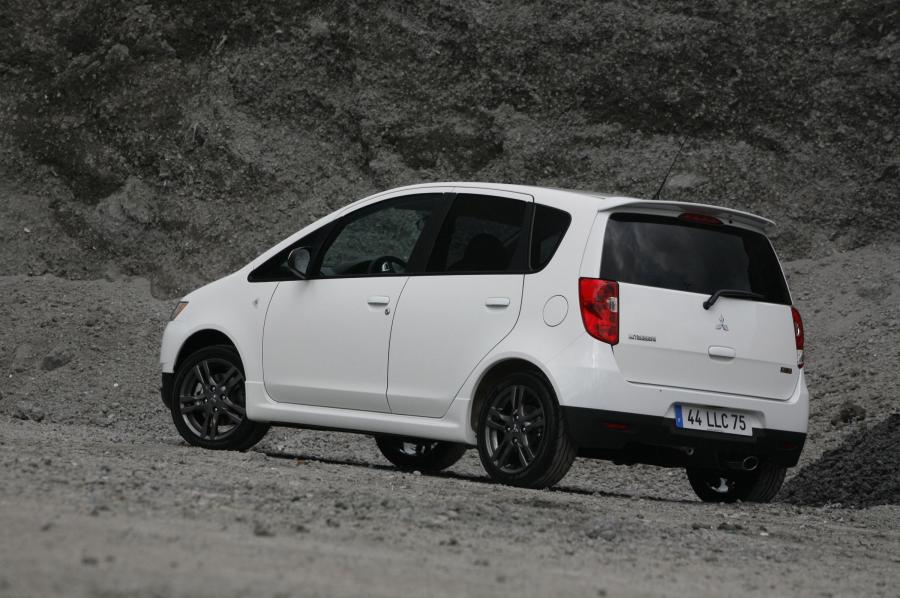  Mitsubishi Colt Ralliart 2009 года  (фото 2 из 60)